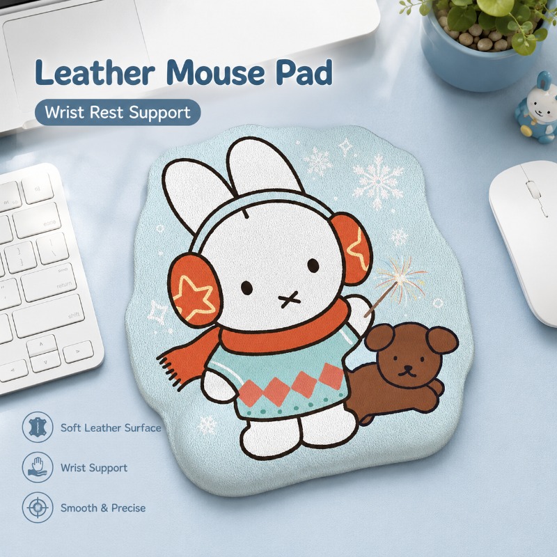 Desk Setup With Tv - Tapis de souris en cuir Anime